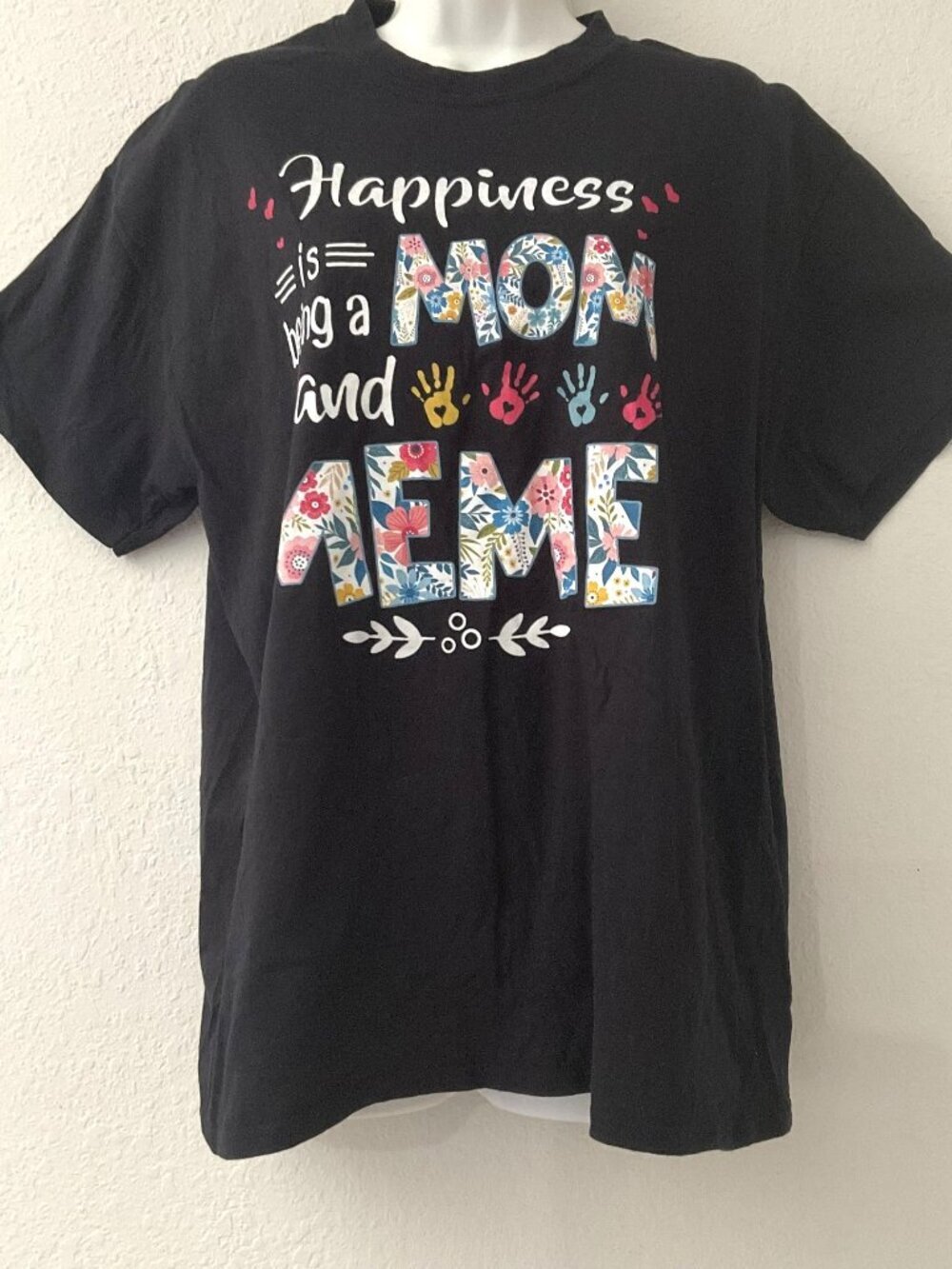 Happiness Is Being A Mom And Meme Graphic T-Shirt - Gildan Heavy Cotton